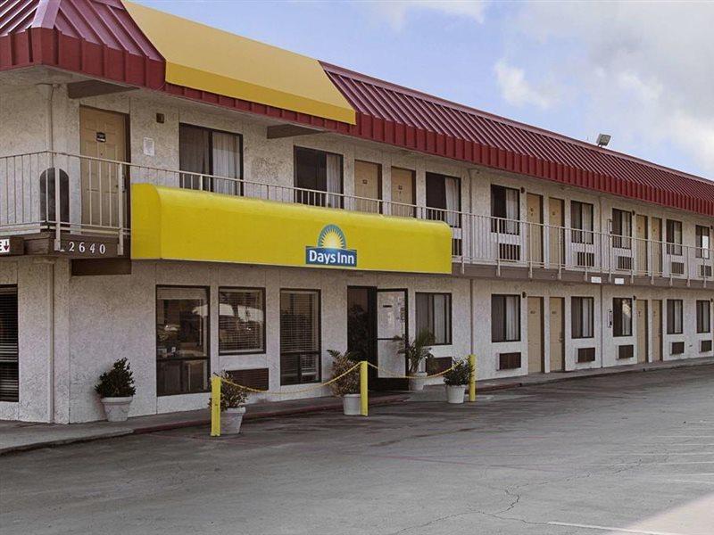 Days Inn By Wyndham Fresno South Extérieur photo