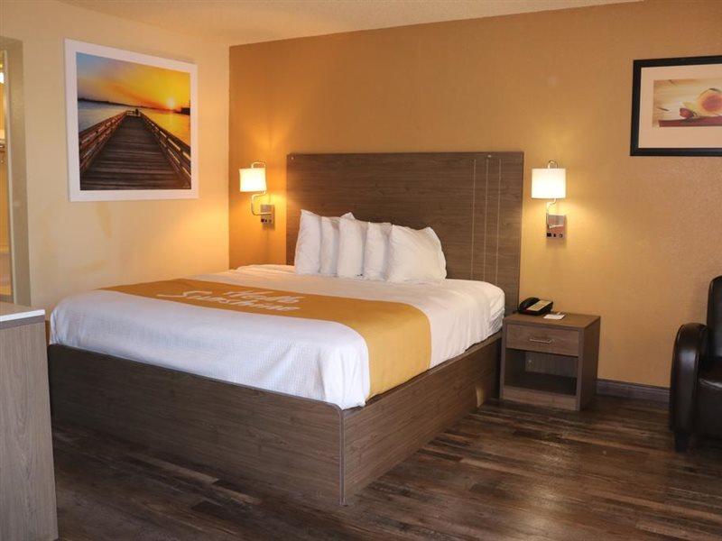 Days Inn By Wyndham Fresno South Extérieur photo